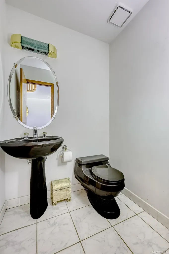 5 Zeck Court Suffern NY 10901