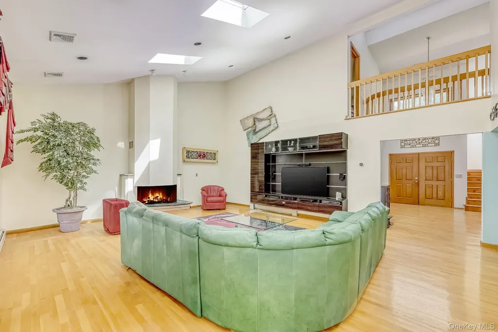 5 Zeck Court Suffern NY 10901