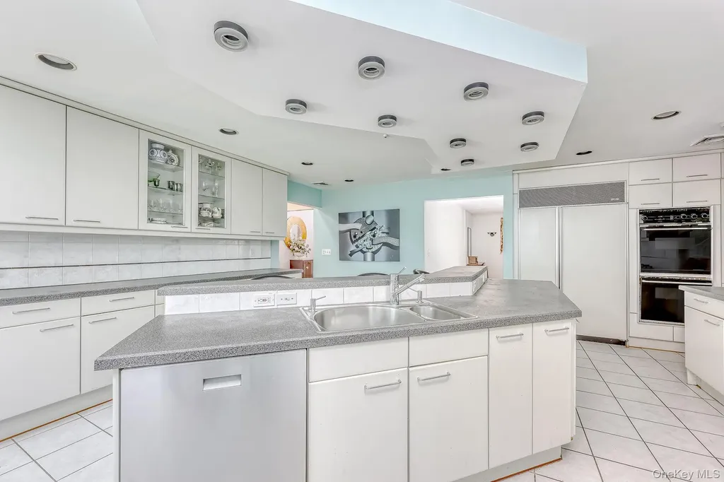 5 Zeck Court Suffern NY 10901