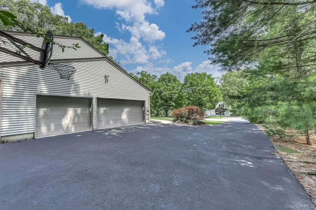 5 Zeck Court Suffern NY 10901