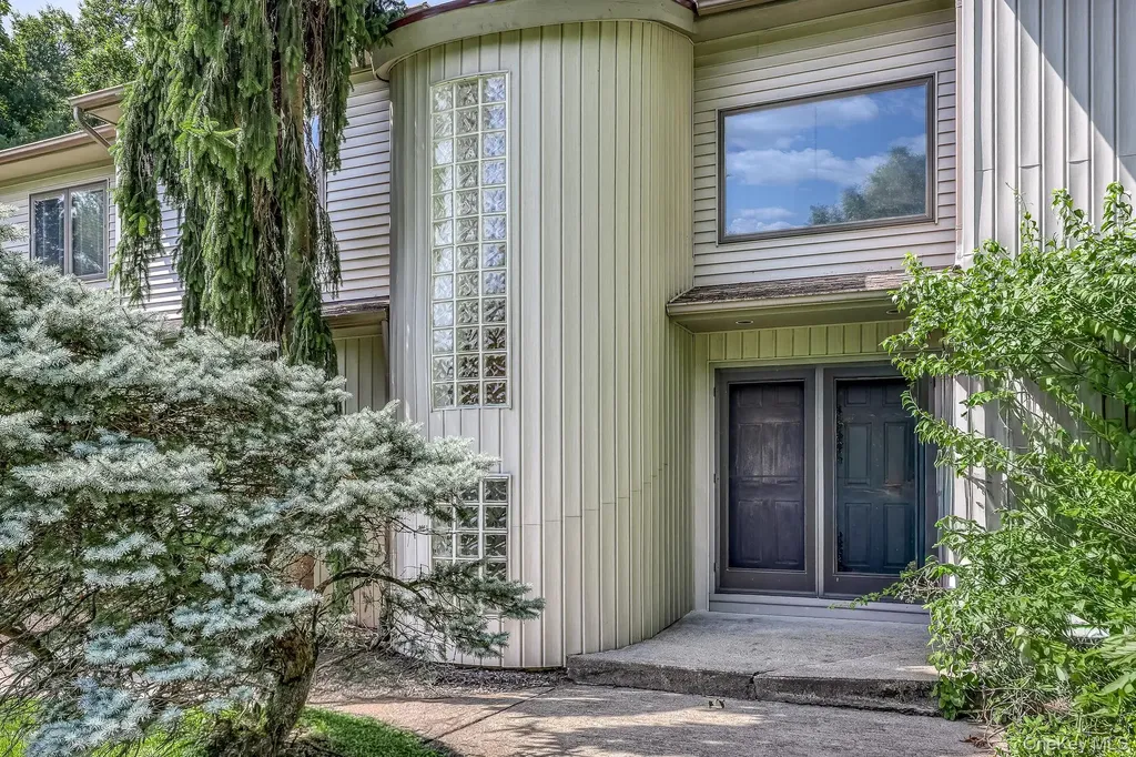 5 Zeck Court Suffern NY 10901