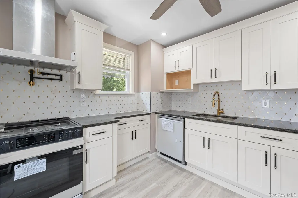 325 Newman Avenue Bronx NY 10473