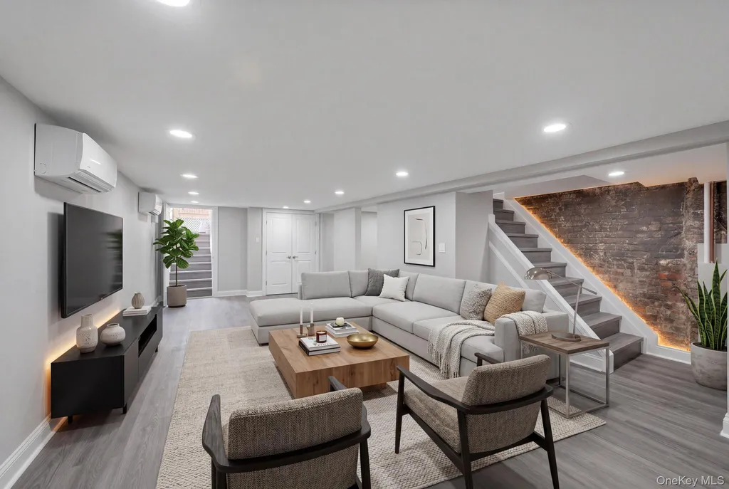 325 Newman Avenue Bronx NY 10473