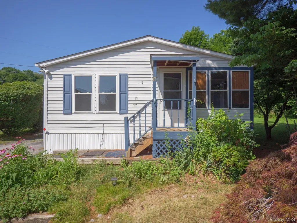 17 Partridge Lane Pleasant Valley NY 12569