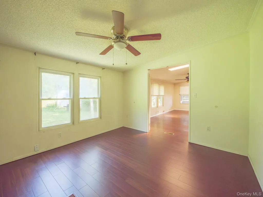 17 Partridge Lane Pleasant Valley NY 12569