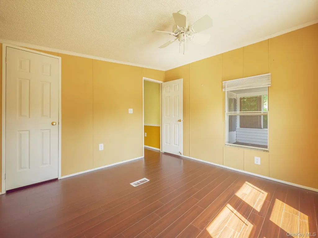 17 Partridge Lane Pleasant Valley NY 12569