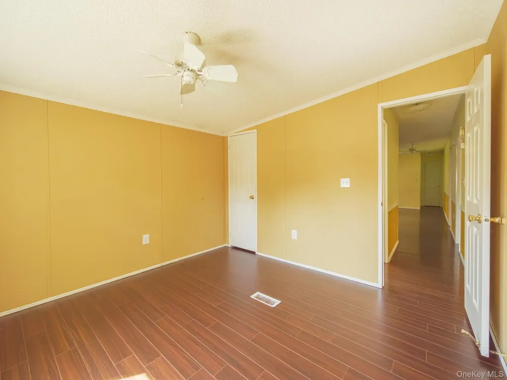 17 Partridge Lane Pleasant Valley NY 12569