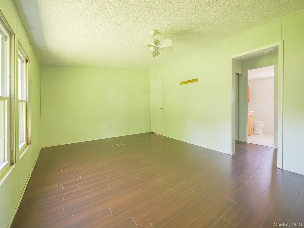 17 Partridge Lane Pleasant Valley NY 12569