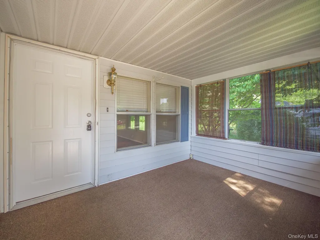 17 Partridge Lane Pleasant Valley NY 12569