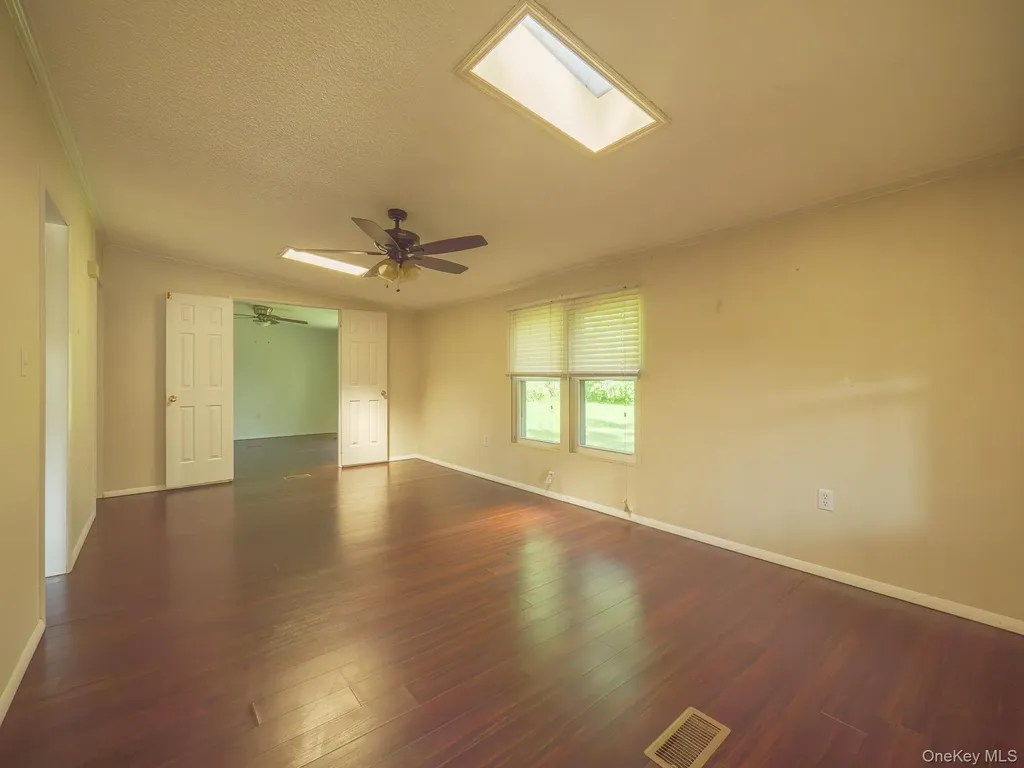 17 Partridge Lane Pleasant Valley NY 12569