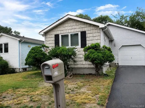 5131 Village Circle E Manorville NY 11949