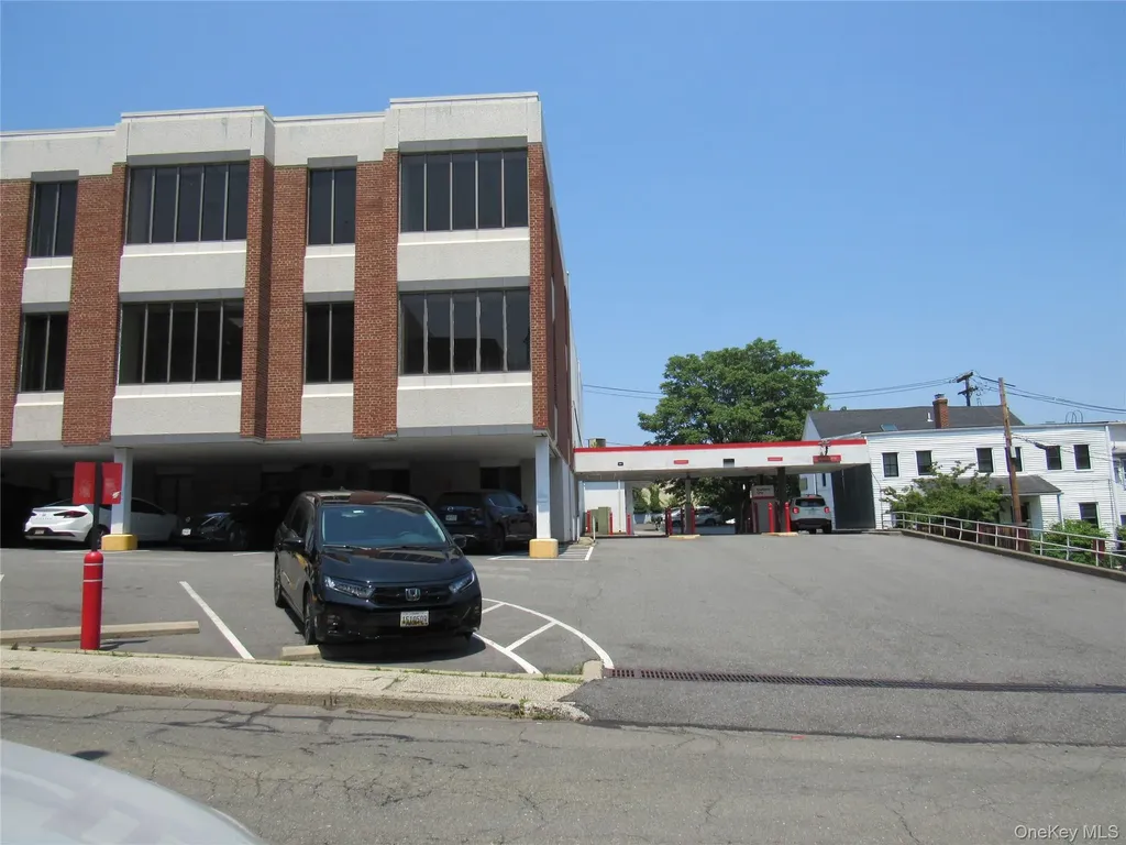 17 S Broadway Nyack NY 10960