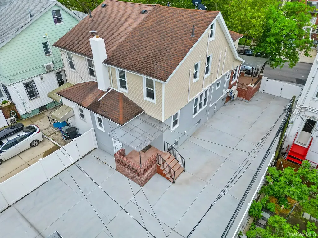 149 67th Street Brooklyn NY 11220