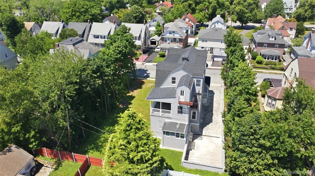 40 Amackassin Terrace Yonkers NY 10703