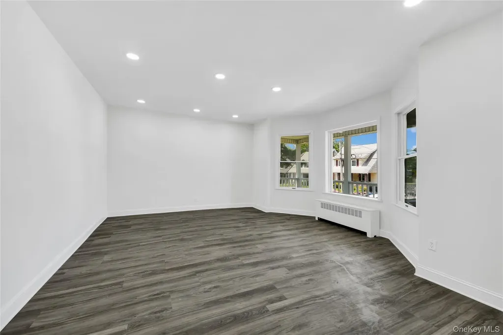 40 Amackassin Terrace Yonkers NY 10703