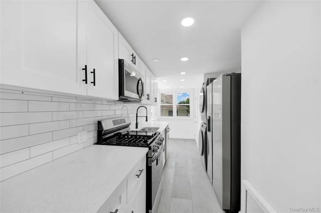 40 Amackassin Terrace Yonkers NY 10703