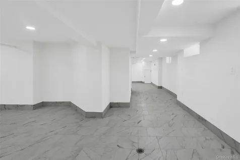40 Amackassin Terrace Yonkers NY 10703