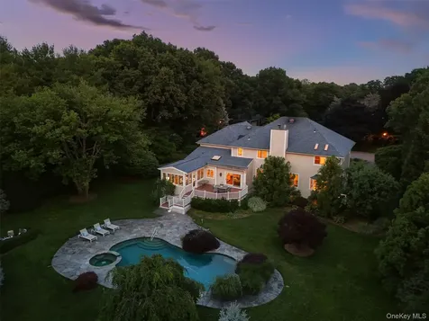 10 Crestview Drive Pleasantville NY 10570