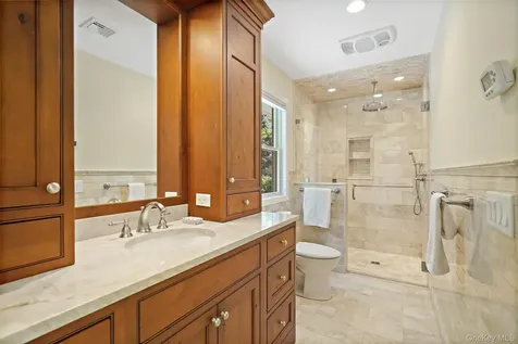 10 Crestview Drive Pleasantville NY 10570