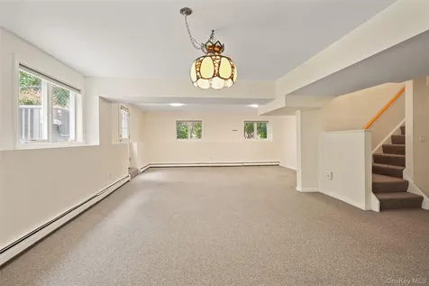 10 Crestview Drive Pleasantville NY 10570