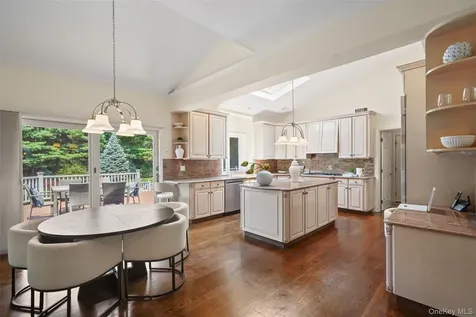 10 Crestview Drive Pleasantville NY 10570