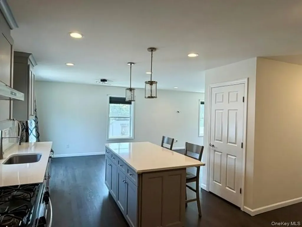 15 Comet Place Patchogue NY 11772