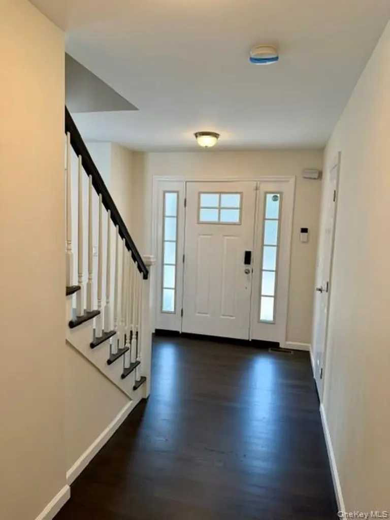15 Comet Place Patchogue NY 11772