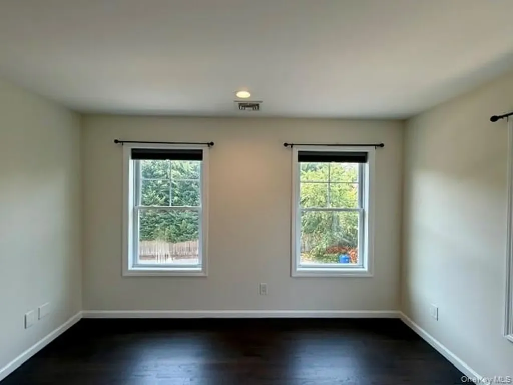 15 Comet Place Patchogue NY 11772