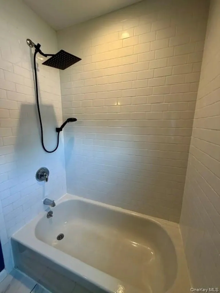 15 Comet Place Patchogue NY 11772
