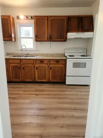 2 Madison Avenue Hyde Park NY 12538