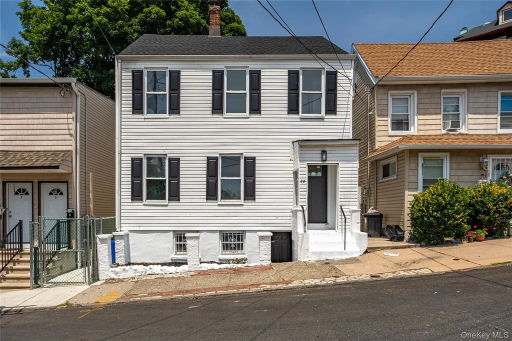 22 Grove Street Staten Island NY 10304