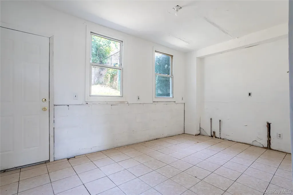 22 Grove Street Staten Island NY 10304