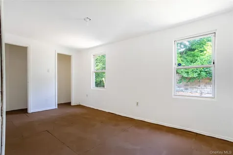 22 Grove Street Staten Island NY 10304