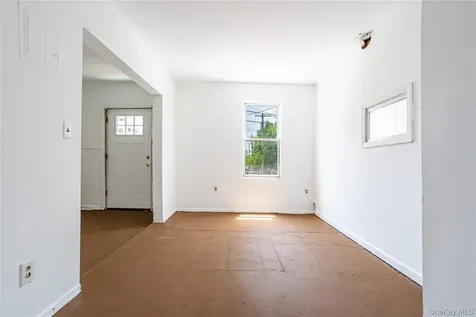 22 Grove Street Staten Island NY 10304