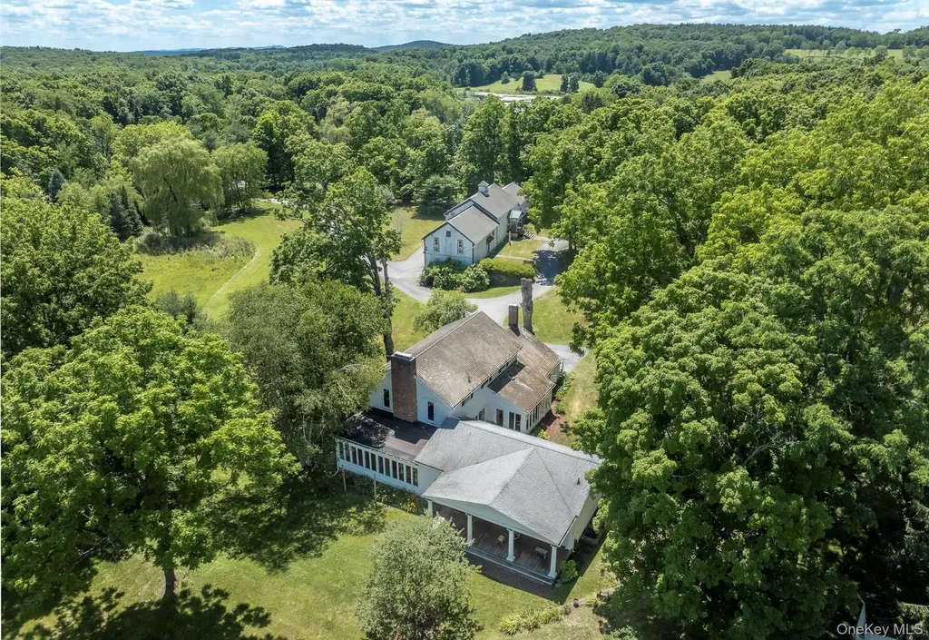 1197 Bulls Head Road Clinton Corners NY 12514