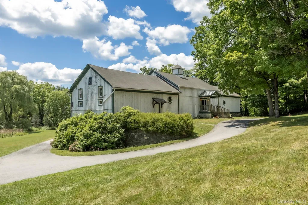 1197 Bulls Head Road Clinton Corners NY 12514