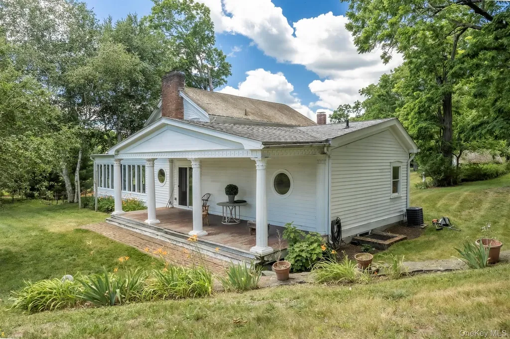 1197 Bulls Head Road Clinton Corners NY 12514