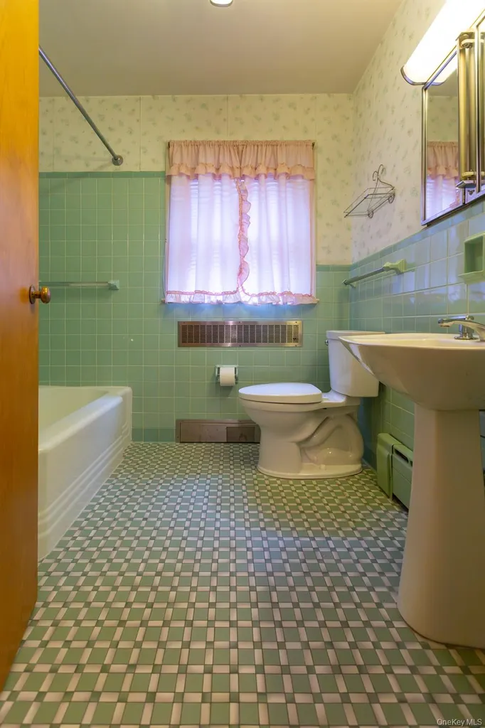 10 Degarmo Place Poughkeepsie NY 12601