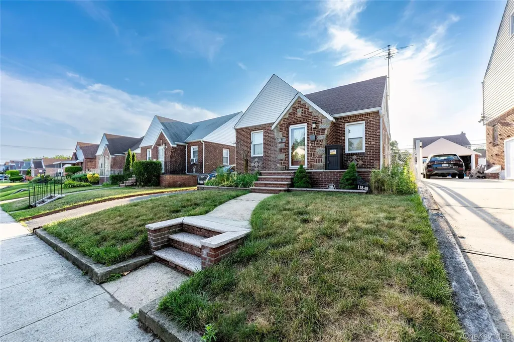 118 48 222nd Street Cambria Heights NY 11411