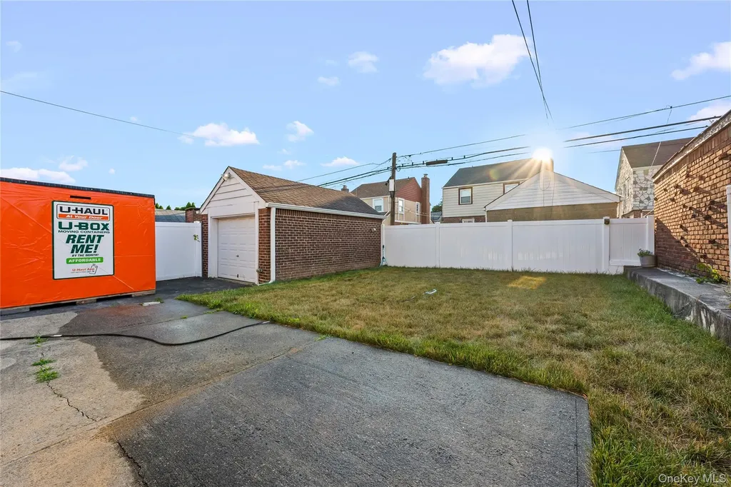 118 48 222nd Street Cambria Heights NY 11411