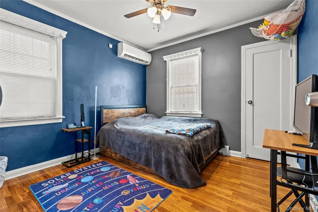 118 48 222nd Street Cambria Heights NY 11411