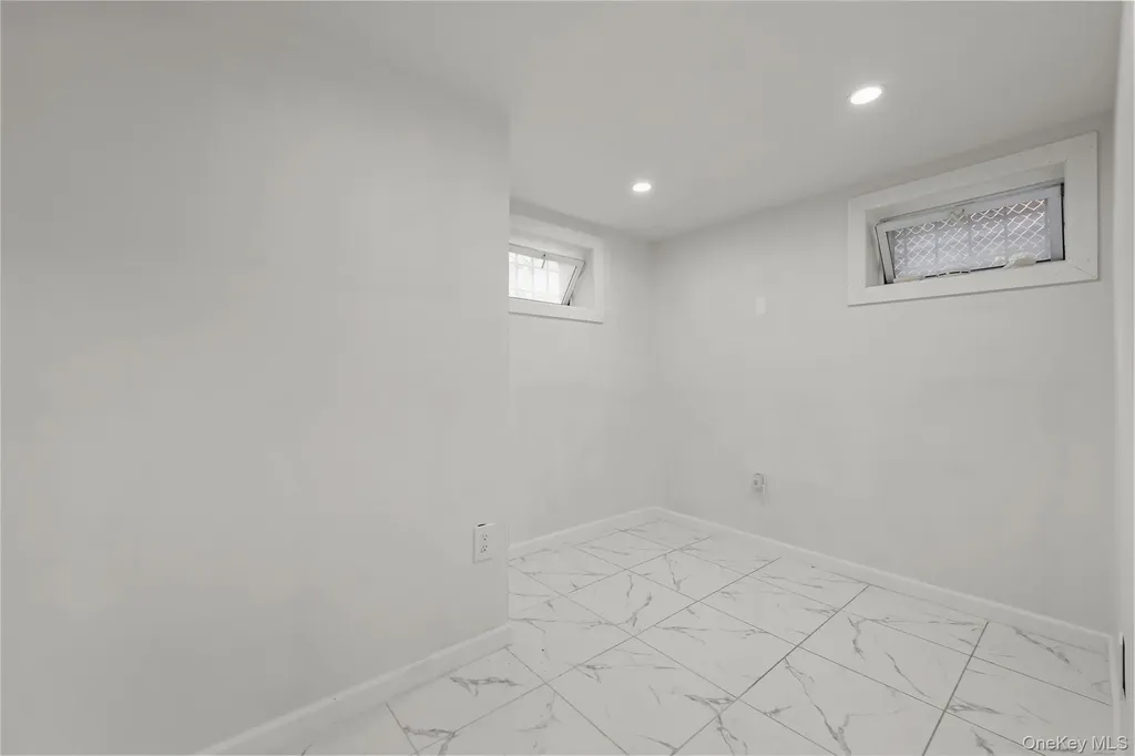 118 48 222nd Street Cambria Heights NY 11411