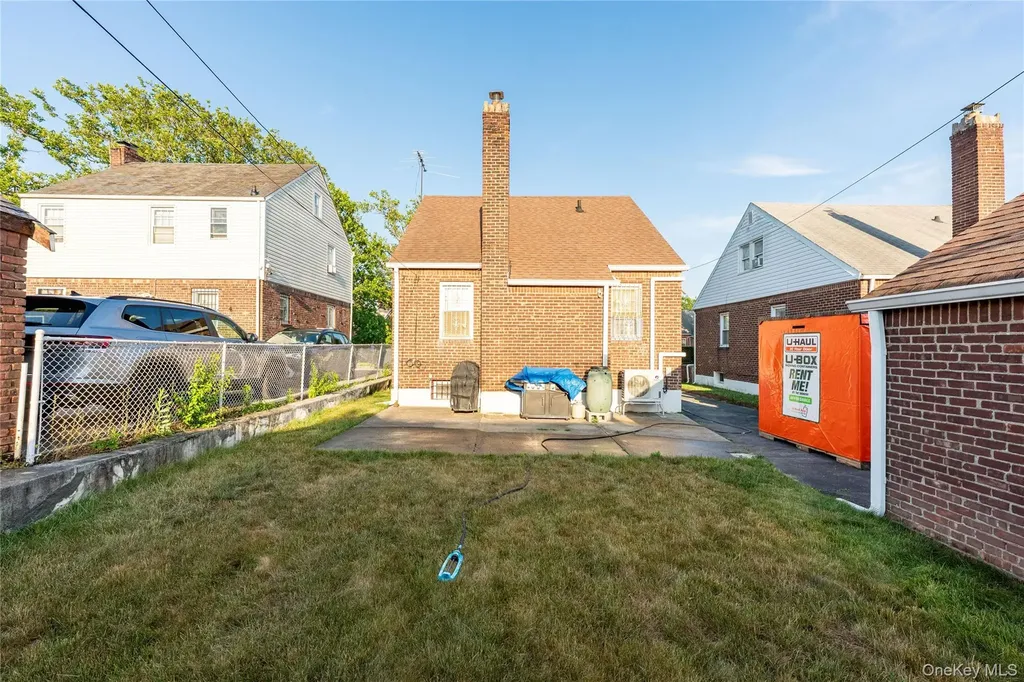 118 48 222nd Street Cambria Heights NY 11411