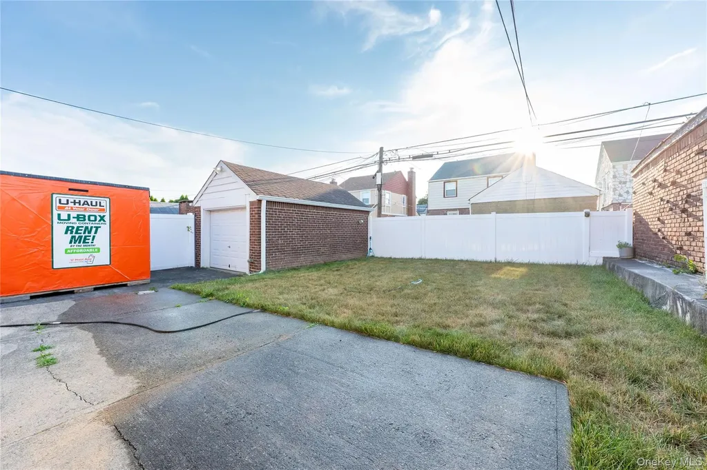118 48 222nd Street Cambria Heights NY 11411