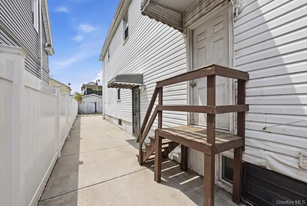 12219 191st Street Springfield Gardens NY 11413