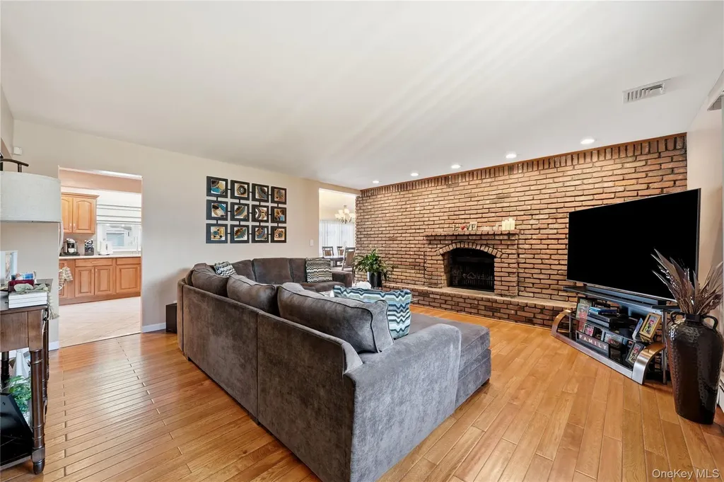 364 Boundary Avenue Massapequa NY 11758