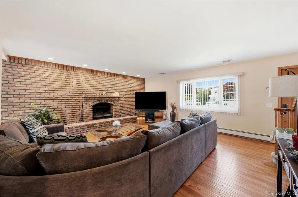 364 Boundary Avenue Massapequa NY 11758