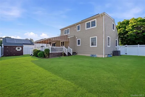 360 Boundary Avenue Massapequa Park NY 11758