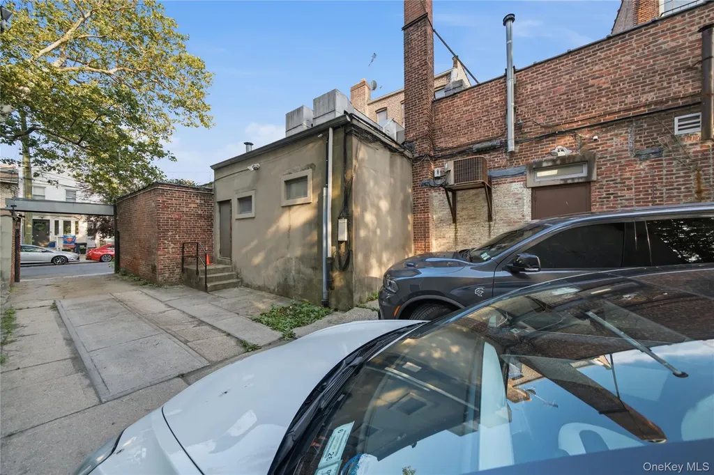 7935 Myrtle Avenue Ridgewood NY 11385