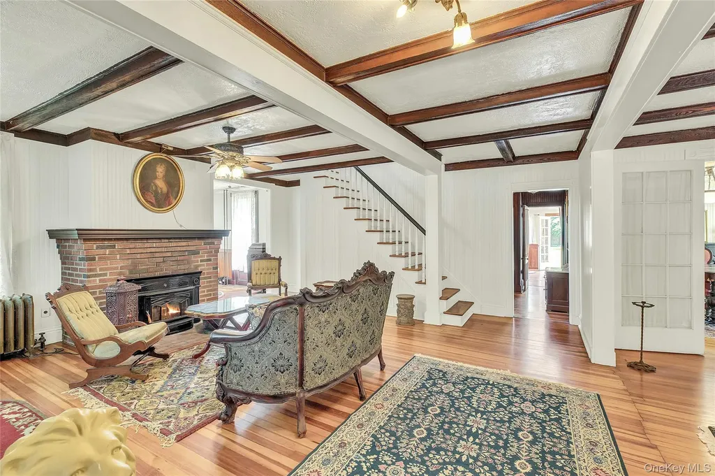 430 Montauk Highway East Moriches NY 11940